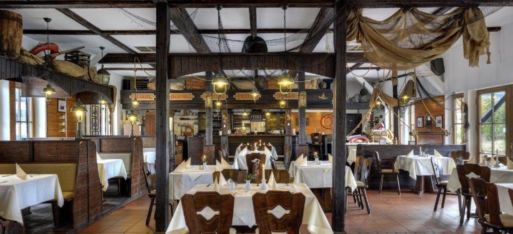Ankerhof Hotel Halle  Екстер'єр фото