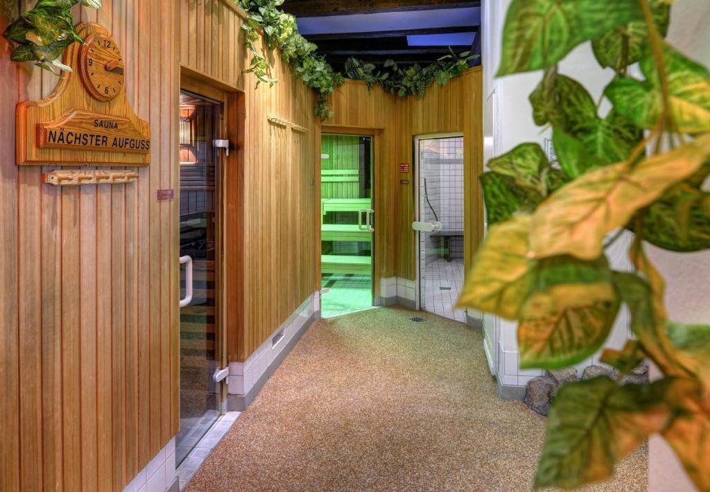 Ankerhof Hotel Halle  Екстер'єр фото